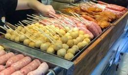 夜市烤肠爆料视频真实,揭秘网红美食背后的真相